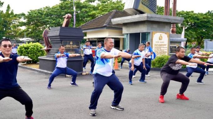 Memupuk Kebersamaan Lewat Kegiatan Olahraga di Mako Puspomal Kelapa Gading