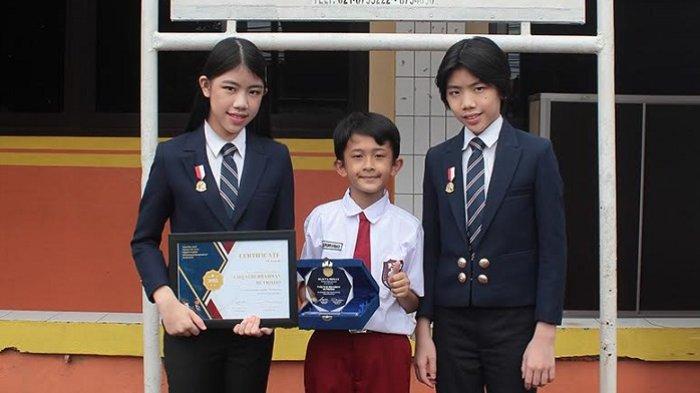 Juara Olimpiade Mischka Aoki dan Devon Kei Berikan Beasiswa untuk 3 Pelajar Berprestasi