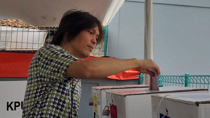 Lega Gunakan Hak Pilih, Once Mekel Coblos Jokowi