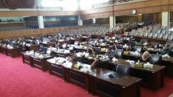 Belasan Anggota DPRD Provinsi Jambi Mangkir dari Rapat Paripurna Ranperda Karlahut