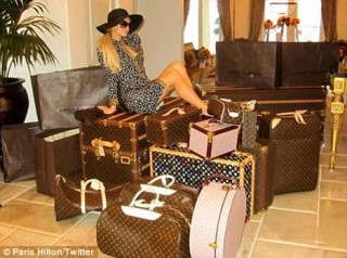 Paris Hilton Bantah Bawa Mariyuana Saat Nonton Brasil vs Belanda