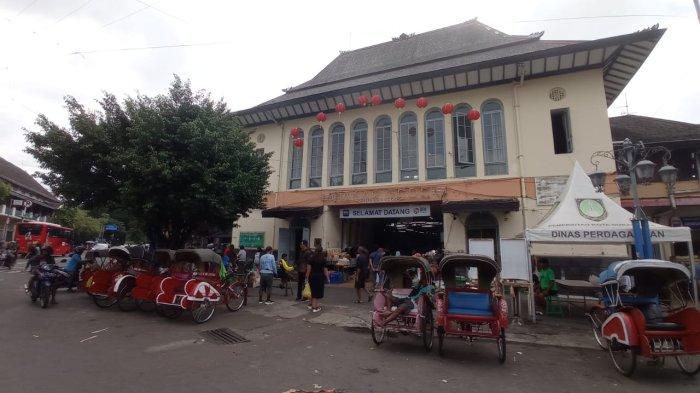 Prakiraan Cuaca Kota Solo Selasa, 28 Oktober 2025: Pagi Berawan, Malam Hujan Ringan