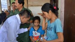 Gubernur Bali Suka Bagikan Celengan Pribadinya ke Warga Miskin