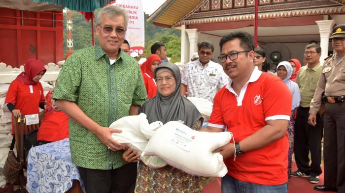 Pasar Murah BUMN Sediakan Ribuan Paket Sembako