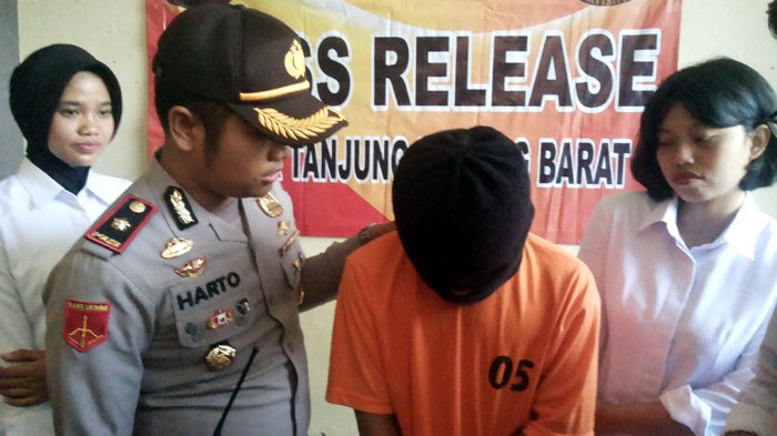 Celana Dalam Pelajar SMK Ini Tertinggal di Kamar Usai Gagahi Korban