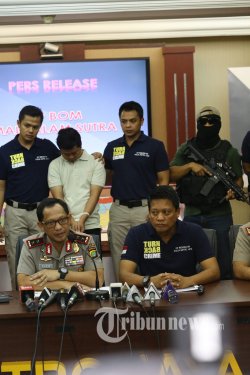 Pengebom Mal Alam Sutera Terlilit Banyak Utang