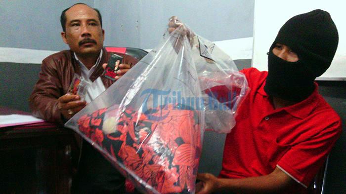 Pak Guru Kepergok Setubuhi Siswinya di Kamar Kos