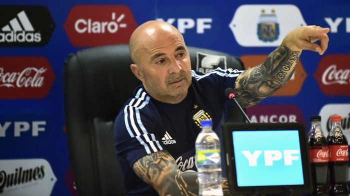 Hal yang Dilakukan Pelatih Timnas Argentina Saat Lelah Diperlakukan Bak Kriminal
