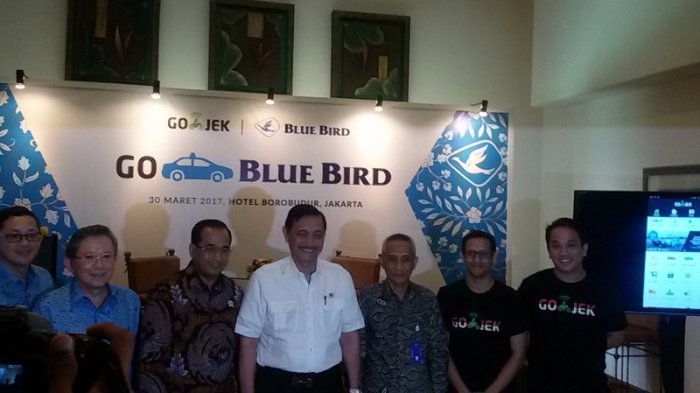 Sekarang Pesan Taksi Blue Bird Bisa di Aplikasi Gojek
