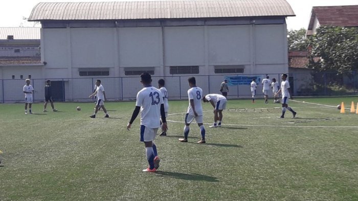 Gagal Uji Coba, Pemain Persib Bandung Tetap Latihan Minus Ezechiel