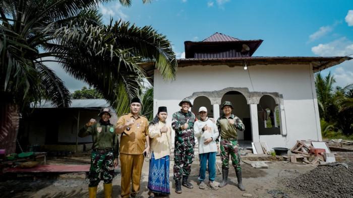 Program TMMD ke-126 di Desa Pinang Banjar Renovasi Musala Al Muslih