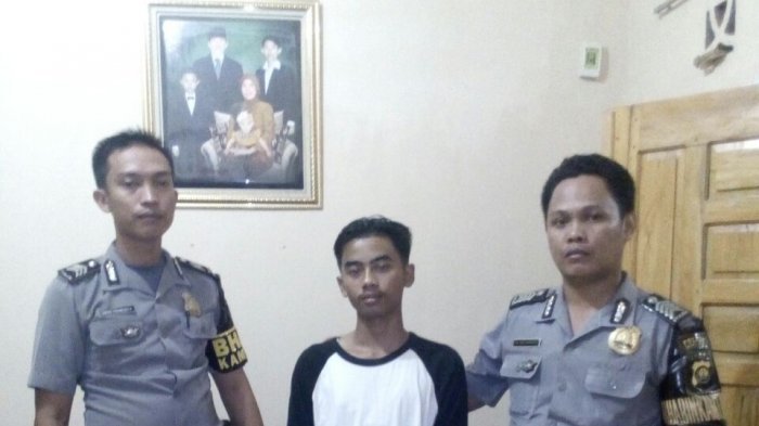 Songong Tusuk Basit 9 Kali Hingga Tewas, Karena HPnya Digadaikan