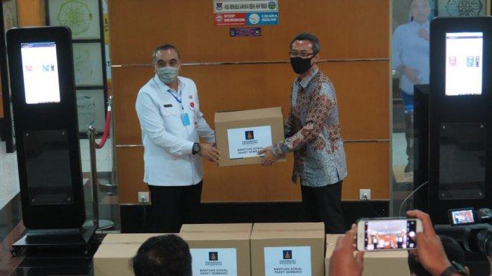 Pandemi Covid-19, Paramount Land Serahkan 8.000 Paket Sembako ke Pemkab Tangerang