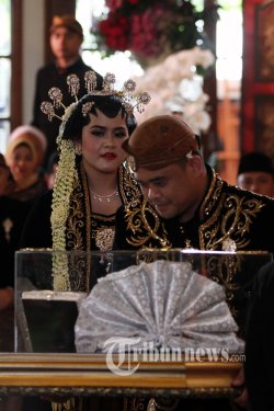 Makna Mahar Nikah Kahiyang-Bobby Emas 80 Gram