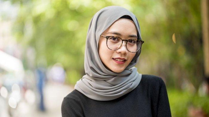 Fashion Item Ini Wajib Dipunyai Kamu yang Baru Pakai Hijab Pertama Kali
