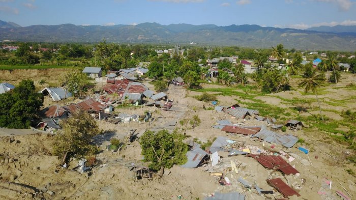 Foto dari Udara, Begini Kondisi Perumahan Petobo yang 'Ditelan' Bumi - perumahan-petobo_20181001_182944.jpg