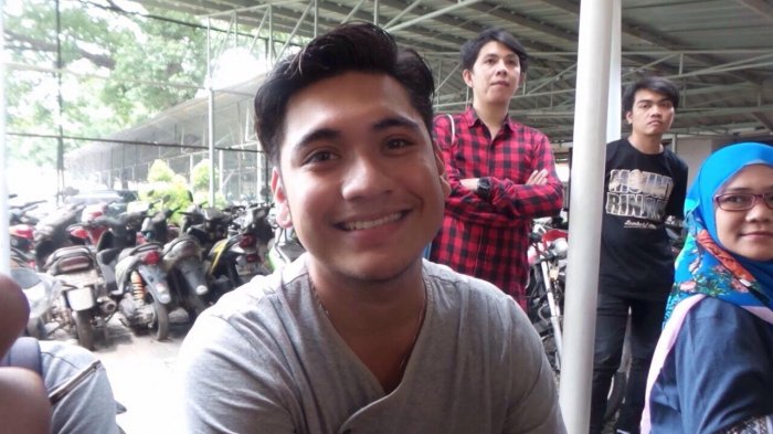 Irish Bella di Mata Giorgino Abraham: Dia Cantik, Bikin Nyaman dan Bawa Aura Positif