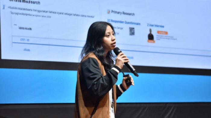 THE BEST HUSTLER - Atha Marcella, mahasiswi Binus University peraih penghargaan The Best Hustler dalam IndonesiaNEXT 2025 yang digelar Telkomsel. Puncak acara digelar di Jakarta pada 18 September 2025.