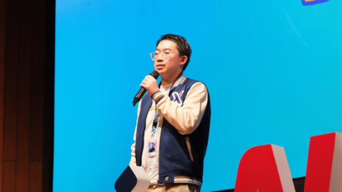 THE BEST HACKER - Jason Emmanuel, mahasiswa Binus University peraih penghargaan The Best Hacker dalam IndonesiaNEXT 2025 yang digelar Telkomsel. Puncak acara digelar di Jakarta pada 18 September 2025.