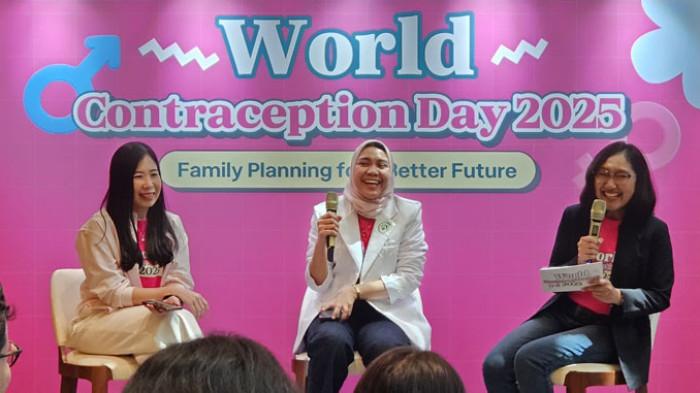 PIL KB - Penjelasan Dokter Spesialis Obstetri dan Ginekologi RSU Bunda, dr. Olivia Oktaviani, Sp.OG, memperingati Hari Kontrasepsi Sedunia atau World Contraception Day (WCD) 2025 bersama Hexpharm Jaya Laboratories di kawasan Jakarta Pusat, Sabtu (4/10/2025).