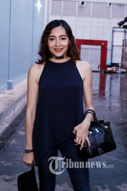 Mix and Match Hot Pants ala Dewi Rezer, Kayak ABG Zaman Now nih!