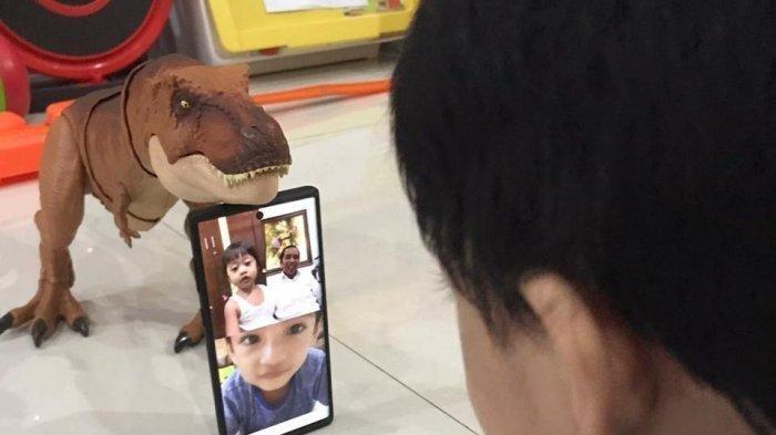 Cara Jokowi Melepas Rindu Dengan Kedua Cucunya di Tengah Pandemi Virus Corona
