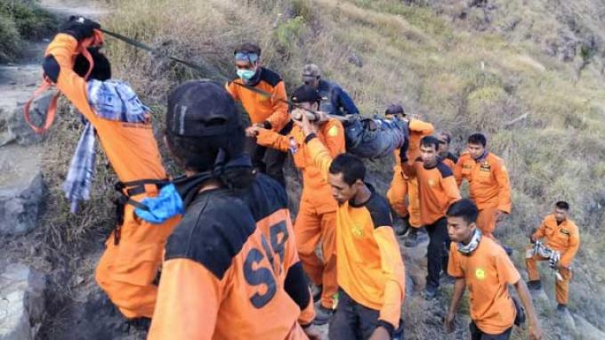 Pendaki Asal Australia: Dalam Perjalanan Turun, Terjadi Gempa Susulan dan Semua Orang Panik