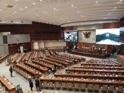 DPR RI Gelar Rapat Paripurna: 45 Anggota Hadir Secara Fisik, 162 Izin