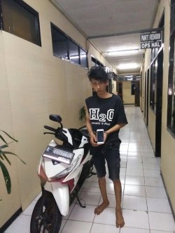 Rinaldo Tertangkap dan Nyaris Dihajar Warga Usai Rampas Ponsel Korbannya