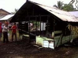 Hanya Rak Piring Yang Bisa Diselamatkan