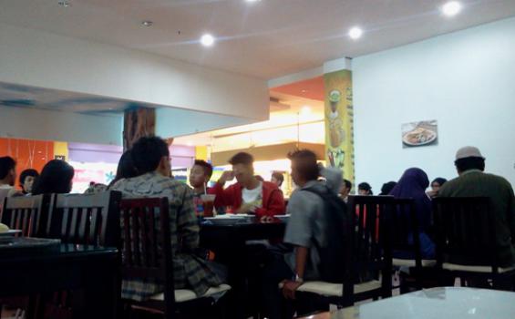 Hari Ketiga Lebaran, Rumah Makan Mulai Dipadati Pengunjung