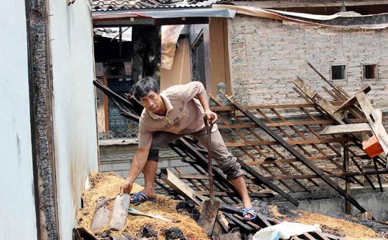 Pengungsi Lampung Selatan Ingin Segera Beraktivitas