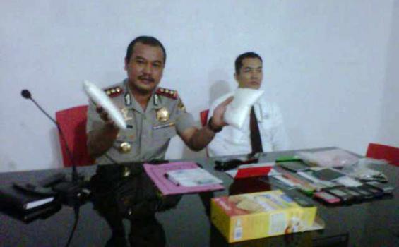 Simpan Sabu Dalam Roti, Ibu Dua 2 Ditangkap