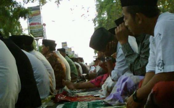 Bupati Bone Dua Periode Minta Maaf Kepada Warga