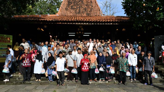 santunan Sido Muncul kawasan Ungaran, Bergas, Kabupaten Semarang, Kamis (12/3/2026).