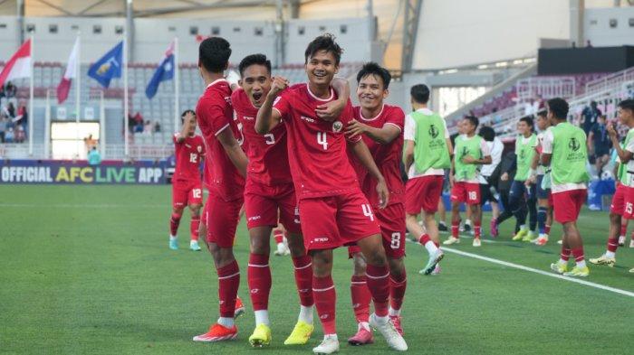 Selebrasi bek Timnas Indonesia, Komang Teguh saat melawan Australia pada lanjutan Grup A Piala Asia U23 2024, Kamis (18/4/2023) malam WIB.