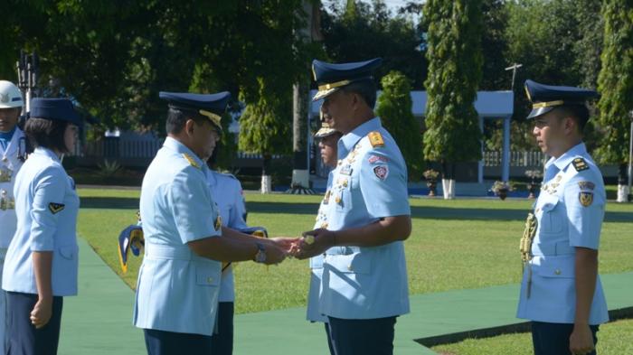 Kasau Lantik Panglima Komando Operasi TNI AU II yang Baru