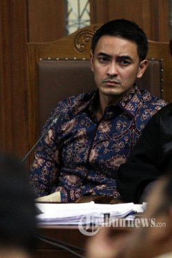 Pimpinan DPRD Jambi Bersaksi di Sidang Zumi Zola