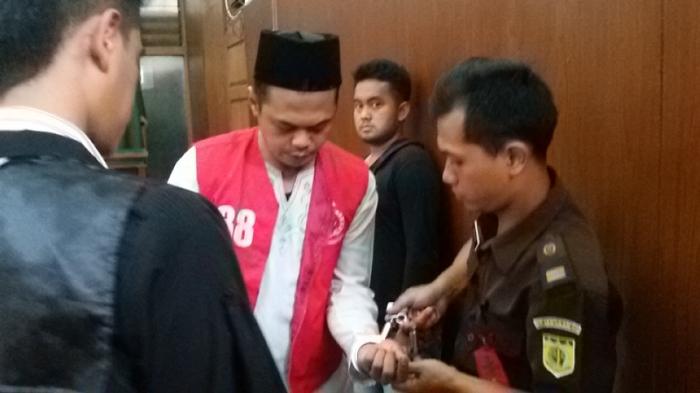 Sopir Taksi Blue Bird Penyebar Provokatif Didakwa Dua Pasal