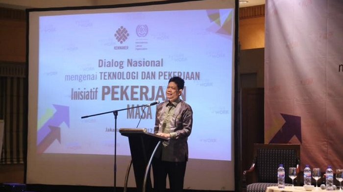 Perlu Inisiatif Stakeholder Untuk Mengantisipasi Transformasi Dunia Kerja - staf-ahli-kemnaker-bidang-kerjasama-luar-negeri-abdul-wahab-bangkona_20170417_193230.jpg