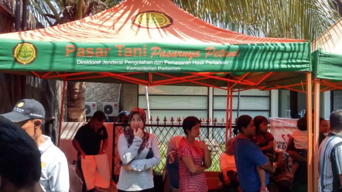 Sembako Pasar Murah Cipete Ludes Dalam Waktu 4 Jam