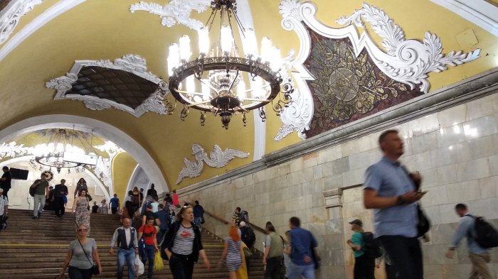 Stasiun Metro Komsomolskaya: Sebuah Masterpiece