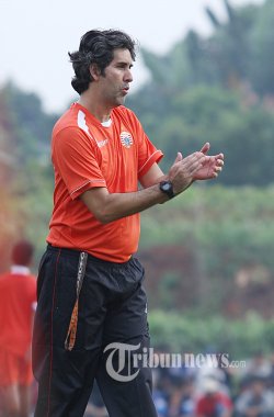 Pelatih Persija Jakarta Enggan Pasang Target