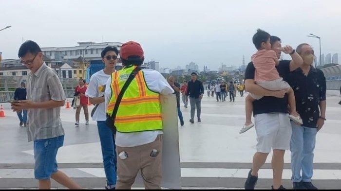 Para Penonton Antusias Nonton Pertandingan Kedua Grup C Piala Dunia U-17 di Stadion JIS