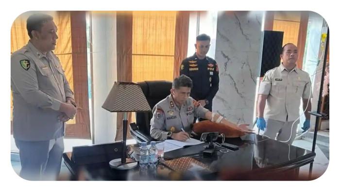 tangan Kapolda Aceh Irjen Pol. Marzuki Ali Basyah diinfus