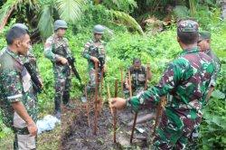 Satgas 328/K Amankan Area Lokasi Benda Mirip Bom PD Pertama