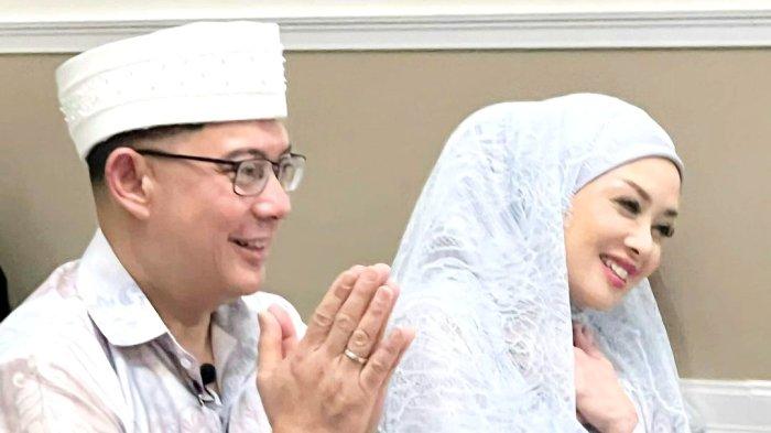 Terry Putri menikah dengan Darmawan Deryl