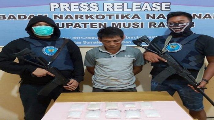 Kurir 876 Gram Sabu Tak Berdaya Dicegat Petugas BNN di Jalinsum Kabupaten Muratara Sumsel