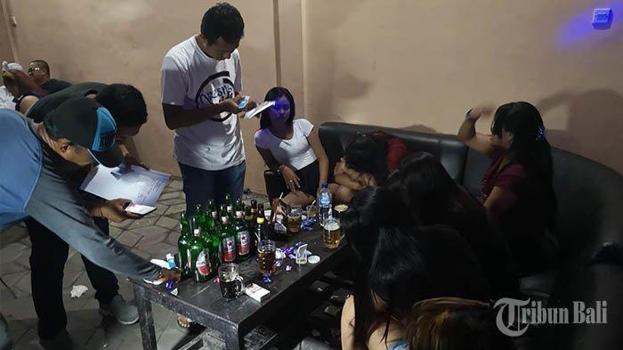 Para Pelayan dan Pengunjung Kafe Remang-remang Kaget Tiba-tiba Didatangi Polisi