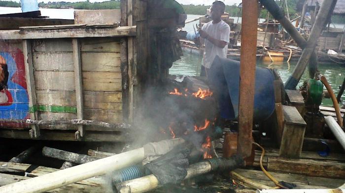 14 Alat Tambang Ilegal Dibakar Petugas